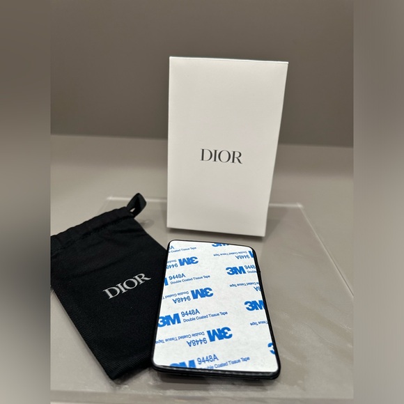 DIOR authentic 3M mirror phone case, comes with Dior box and dustbag. - Picture 3 of 3